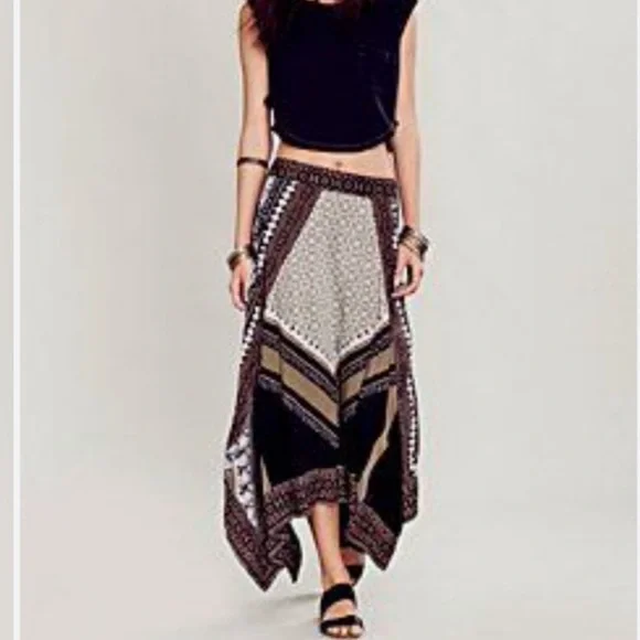 Free People Bedouin Traveler Maxi Boho Skirt
Brown Black Combo Size Small - Picture 1 of 9
